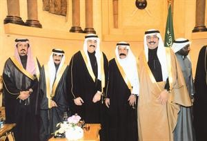 زامل الوطبان وعلي الجزاع وفرحان النايف واحمد العاصي والحميدي الهايس يباركون﻿