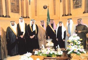 صاحب السمو الملكي الامير سلطان بن سعود والشيوخ فرحان النايف ومحمد العجل وسطم العجل والمعرسان نايف وعارف العجل﻿