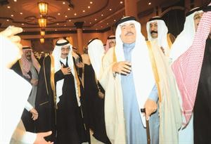 الشيخ احمد الجربا والشيخ زيد الجربا والزميل الاعلامي محمد الفراج اثناء الحفل﻿