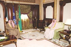 سمو نائب الامير وولي العهد الشيخ نواف الاحمد مستقبلا السفير علي الهيفي