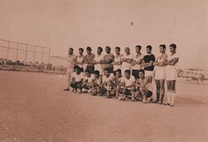 المعيلي اثناء التدريب مع احد الفرق﻿