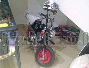 دراجته النارية كان يقودها وعمره 12 عاما في شوارع مدينة الدمام