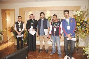 لقطة جماعية لمتدربي لوياك	سالم الشمري﻿