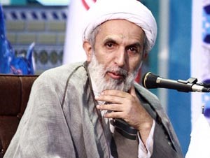 رجل الدين الايراني مهدي طائب