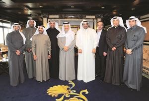  وسموه متوسطا رئيس واعضاء نقابة الفنانين﻿