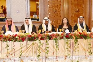 دنايف الحجرف والشيخ علي العبدالله واسماعيل الشطي ودابراهيم الدعيج﻿