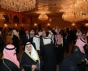 دمحمد البصيري وجمع من الحضور﻿