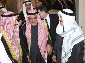 حديث بين جاسم الخرافي ومصطفى الشمالي والزميل احمد الجارالله﻿