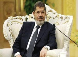 ديبلوماسي إيراني ينفي صحة ما تردد بشأن رسالة من خامنئي للرئيس مرسي