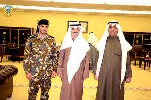 الرئيس علي الراشد ونائبه مبارك الخرينج مع بدر المطوع