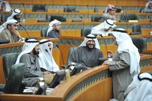 عدنان عبدالصمد وسعدون حماد ومبارك العرف وخالد العدوة