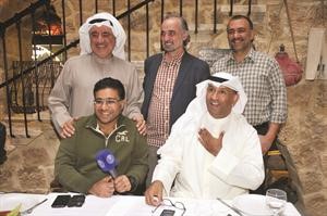 مايك مبلتع وطلال الياقوت وعبدالرحمن الفارسي وجمال مكي ومحمد عمرو