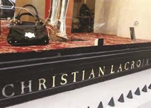 CHRISTIAN LACROIX لأول مرة في الكويت قطعة ساحرة ومغرية تدعوك إلى اكتشاف المزيد لدى روائع جنيف