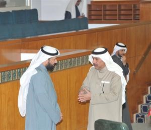 حمد سيف ودعلي العمير

