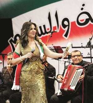 نادية مصطفى امتعت الجمهور باجمل اغانيها﻿