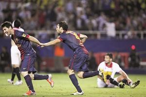 فرحة ميسي وفابريغاس بهدف سابق لبرشلونة في مرمى اشبيلية