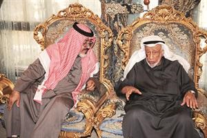 حديث بين العم يوسف الحجي والزميل يوسف عبدالرحمن﻿