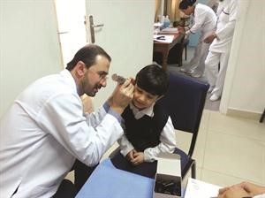 أطباء دار الشفاء كلينيك يزورون مدرسة خاصة لتسليط الضوء على نمط الحياة الصحية