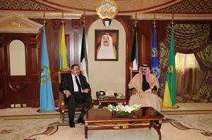 سمو ولي العهد الشيخ نواف الاحمد خلال لقائه هوشيار زيباري قاسم باشااسامة ابو عطية