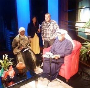 نبيل شعيل مع المذيعة ايمان نجم وفريق اعداد تلفزيون الوطن ياسر العيلة وخلود ابوالمجد