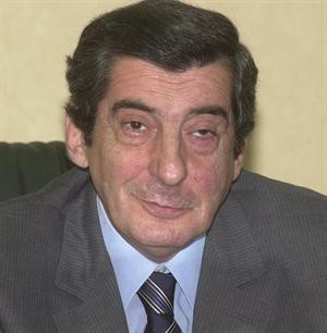 ايلي الفرزلي