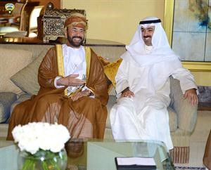 رئيس مجلس الامة علي الراشد خلال استقباله نائب رئيس مجلس الدولة العماني