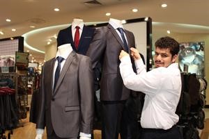 احد المشاركين في دورة الشايع التدريبية لذوي الاحتياجات الخاصة