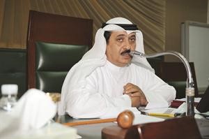 زيد العازمي خلال ترؤسه الجلسة﻿