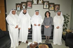 عبدالمحسن المطيري مستقبلا ندى الناشف بحضور جمال الدوسري﻿