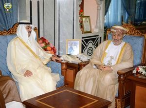 الرئيس علي الراشد مع وزير الدولة محافظ ظفار محمد بن سلطان بن حمود البوسعيدي
