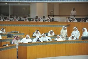 الشيخ صباح الخالد وشريدة المعوشرجي والشيخ سلمان الحمود وعبدالعزيز الابراهيم وهاني حسين وسالم الاذينة خلال الجلسة﻿