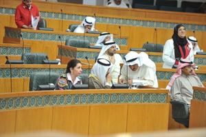 سمو رئيس مجلس الوزراء الشيخ جابر المبارك ودرولا دشتي وسعد الخنفور	متين غوزال﻿