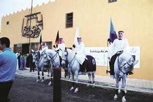  عند مدخل القرية