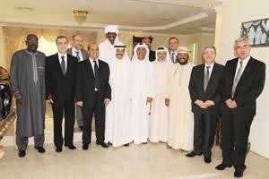 السفير التونسي الصغير الفطناسي ودبسام النعماني مع الحضور الديبلوماسي في الحفل	قاسم باشا﻿