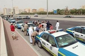 مخالف لشرطي مرور: ليس لديك عندي سوى رقم اللوحة