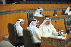 عبدالله المعيوف وحماد الدوسري وناصر المري﻿