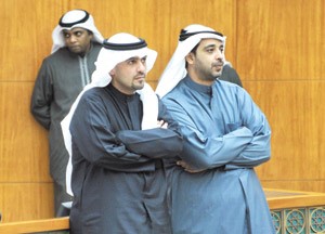 الشيخ محمد العبدالله وانس الصالح يتابعان جلسة امسمتين غوزال