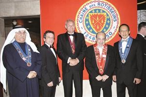 جانب من لقاء الذواقة في مطعم جاماوار في كراون بلازا
