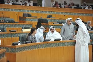 خالد العدوة ونبيل الفضل وخلف دميثير والشيخ محمد العبدالله ودرولا دشتي﻿