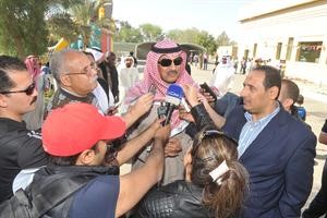 الشيخ صباح الخالد متحدثا الى الصحافيين	 متين غوزال﻿