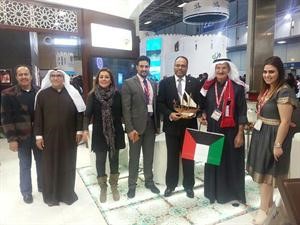 عزام المنديل وهدى الصالح ووفد الكويت
