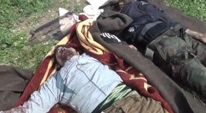 صورة بثها ناشطون لجنود النظام الذين قتلوا بعد اقتحام الجيش الحر لسرية الهاون في درعا