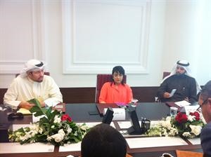 دعبدالرحمن القريشي وبشاير البدر وانس الفلاح خلال المؤتمر الصحافي
