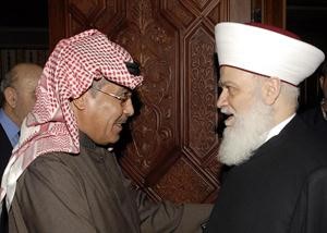 المفتي قباني مستقبلا الزميل عدنان الراشد 