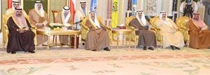 صاحب السمو الامير الشيخ صباح الاحمد وسمو ولي العهد الشيخ نواف الاحمد وعلي الراشد وسمو الشيخ ناصر المحمد 