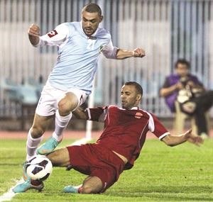 الاردني عدي الصيفي ارهق لاعبي المحرق في مباراة الذهاب	الازرقكوم﻿