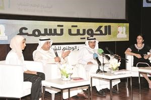 اللواء فيصل الجزاف ودحمود فليطح خلال الحديث عن اولويات الرياضة