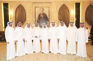 سلطان بن حثلين متوسطا فلاح القبيح ومحمد بن سلمان ومحمد وفلاح وفيصل بن سلطان وفلاح وسلطان بن راكان بن سلطان وسلطان بن فلاح وراكان بن خالد
