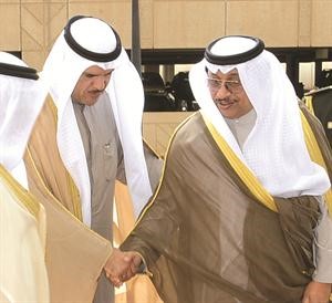 الشيخ سلمان الحمود في استقبال سمو رئيس الوزراء الشيخ جابر المبارك﻿