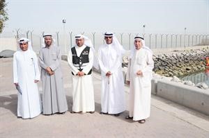 الفريق المشارك في عملية تنظيف النقعة
